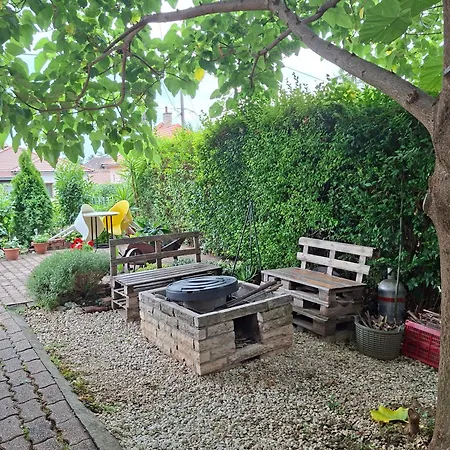 Sirokko شقة